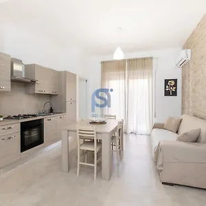 Apartment Al Posto Giusto - Self Check In, Cefalù